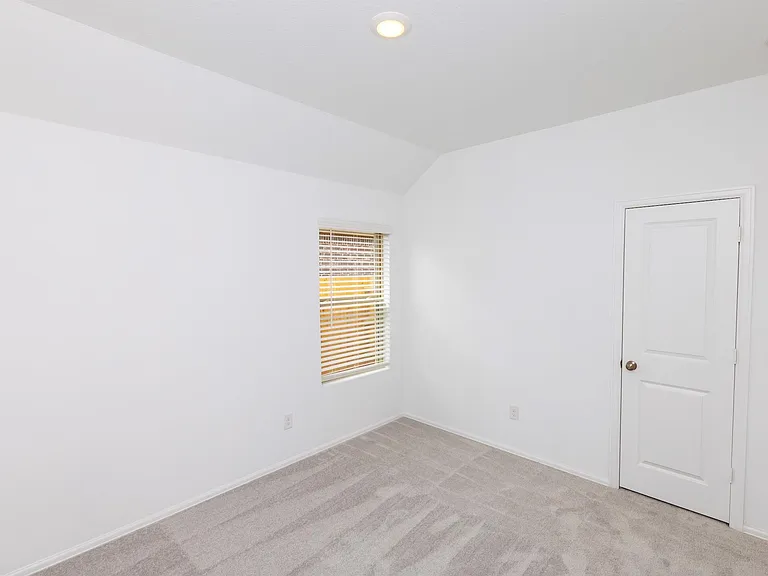 5330 Sleepy Fox Ln — Photo 22