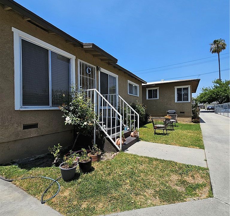 2nd image of 214 E Johnson St