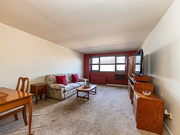 4th image of 315 Atlantic Ave APT 3L