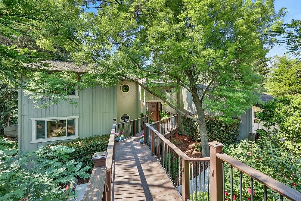4401 Shady Oak Way photo 1