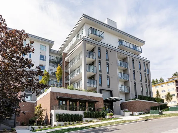 82 1st St #421, New Westminster, BC V3L 2G1