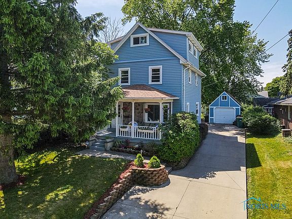 3rd image of 109 Riverview Pl