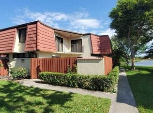 3813 Victoria Dr, West Palm Beach, FL 33406