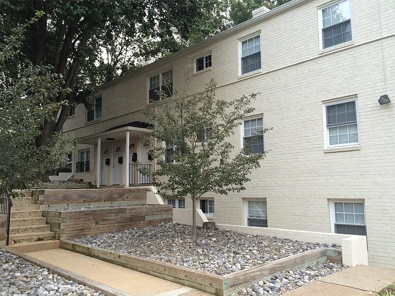 1931 N Cameron St #6 — Photo 9