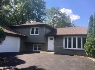 224 58th St, Clarendon Hills, IL 60514