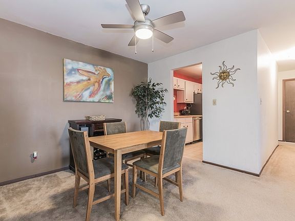 4th image of 605 Garden Cir APT 8