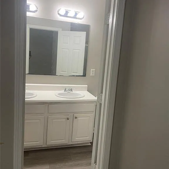 1736 Devon Dr SW — Photo 21