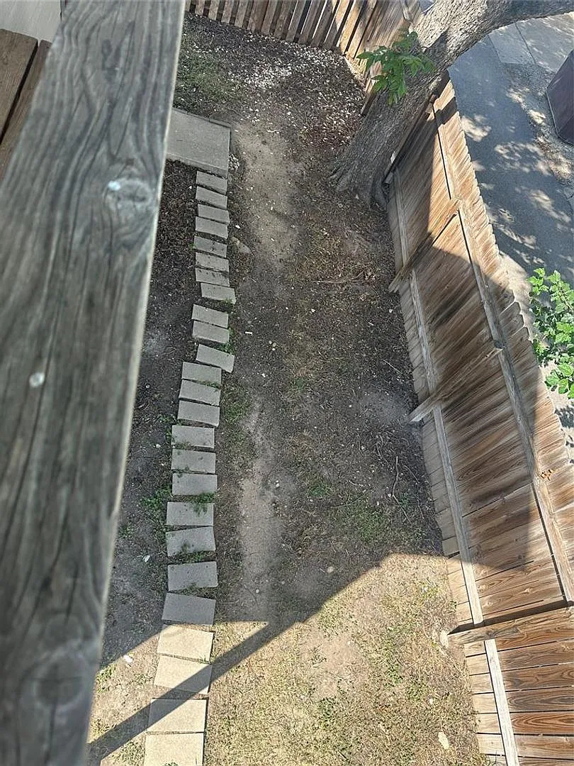 5401 Evans b — Photo 1
