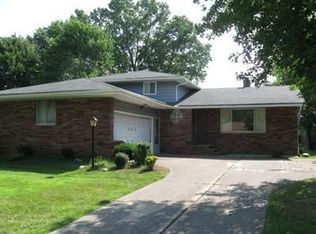 6219 Carlyle Dr, Seven Hills, OH 44131
