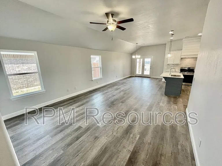 9100 Yassir Blvd — Photo 2