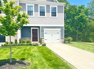 415 Locust Run Dr, York, PA 17404
