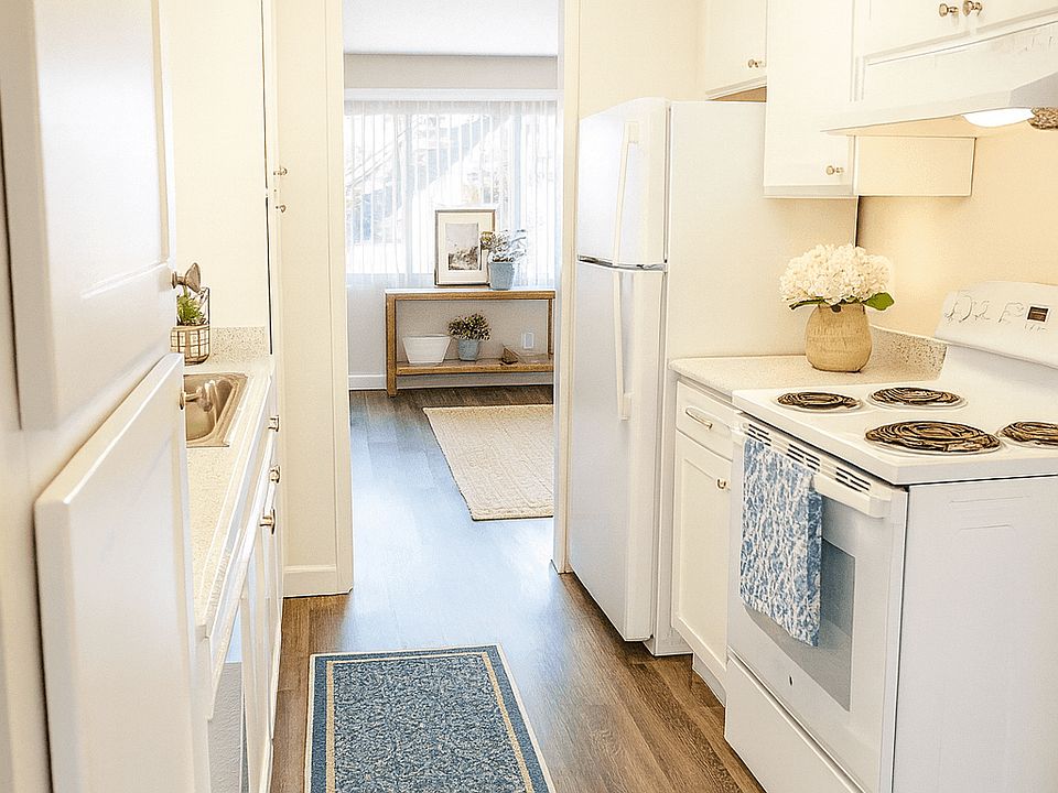 Images have been virtually staged to help illustrate the potential use and layout of the space. Furniture and decor are for visualization purposes only.