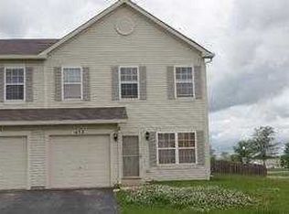 672 S Edward Dr, Romeoville, IL 60446