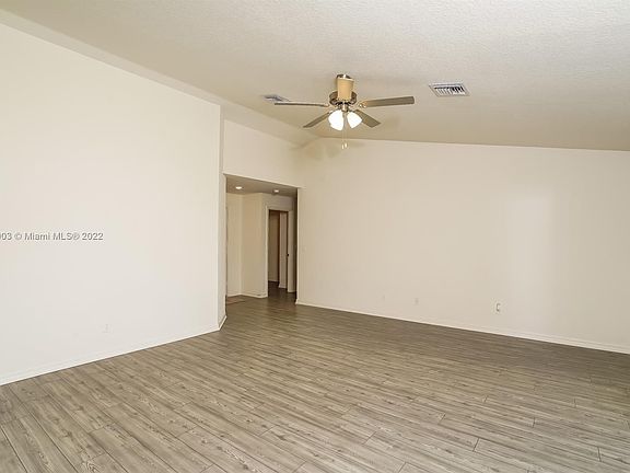 4th image of 3997 SW Alice St #0