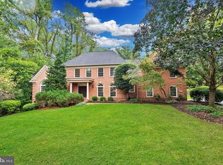 9601 Brookmeadow Ct, Vienna, VA 22182