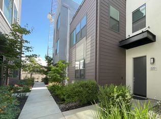 320 Barbato Ln, Sacramento, CA 95814