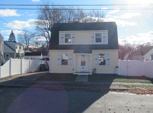 99 Homestead Rd, Lowell, MA 01850