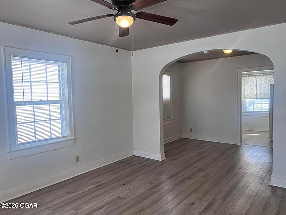 3rd image of 1144 S Main St