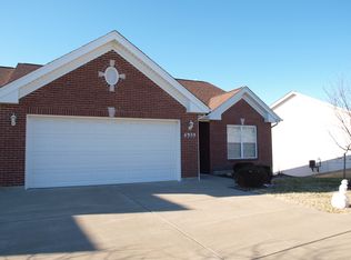 4959 S Point Rd, Washington, MO 63090