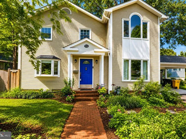 215 W George Mason Rd, Falls Church, VA 22046