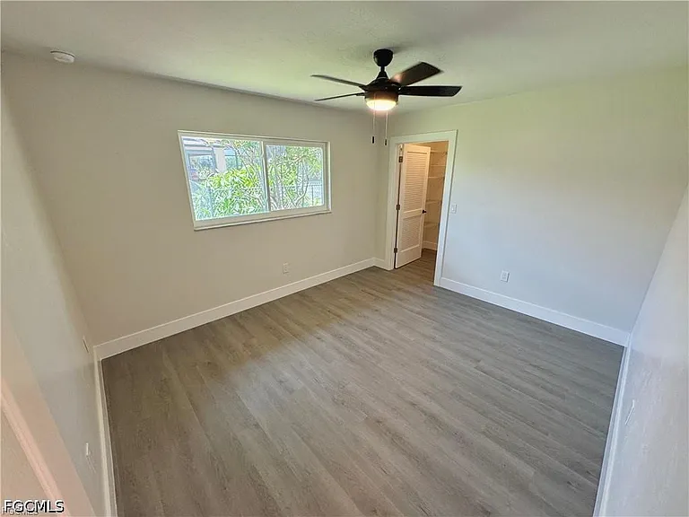 145 SW 28th Ter — Photo 19