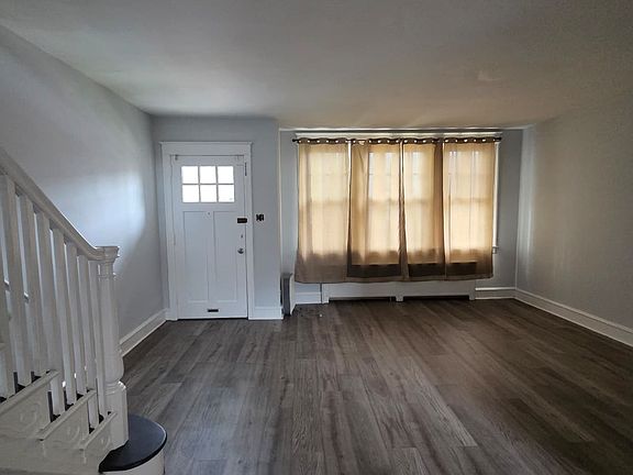 2nd image of 1109 Anchor St