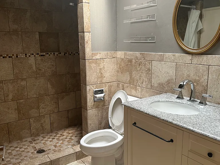 1629 Chippendale Rd — Photo 10