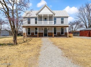 226 E Row St, Jamestown, MO 65046