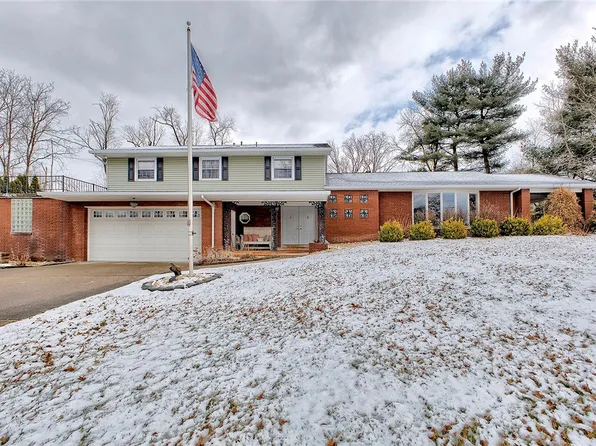 149 Crest View Dr, Greensburg, PA 15601