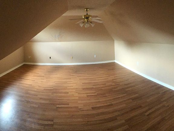 5th image of 6501 Meadow Lakes Dr
