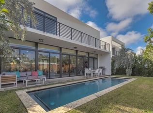 8621 Arboretum Ln #0, Miami, FL 33138