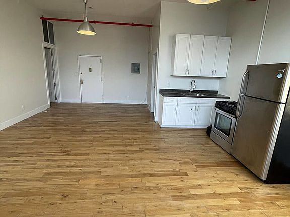 5th image of 205 McKibben St #3R