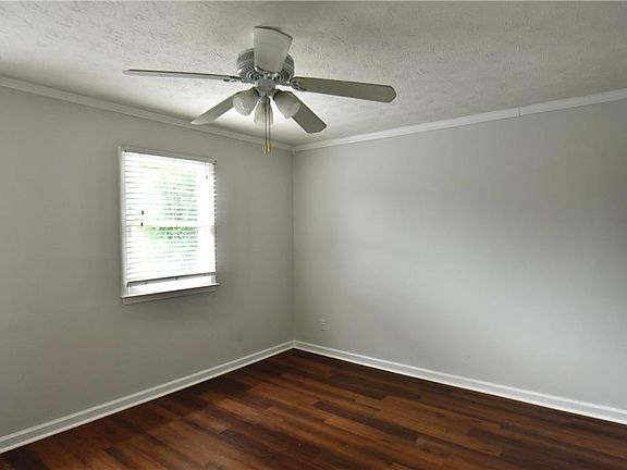 5th image of 2898 Webb Bridge Rd