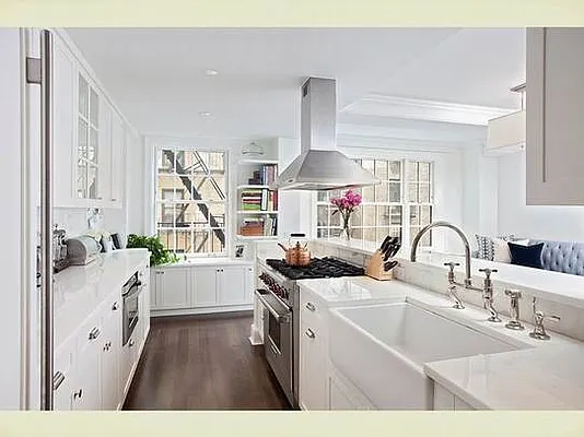 Sold by Stribling | media 20