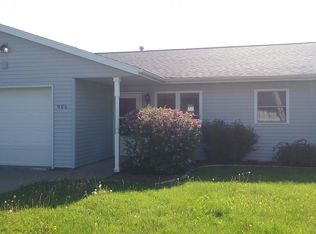 986 Allen Rd, New Lisbon, WI 53950