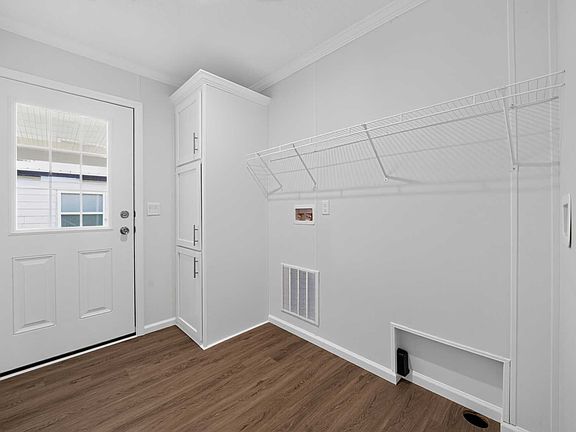 021_16336_SW_Indianwood_Cir-Others-1170
