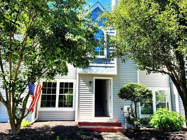 125 Macintosh Ct, Horsham, PA 19044