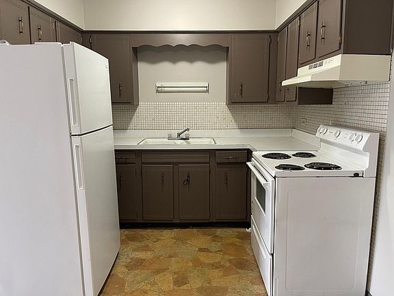 2nd image of 4330 W Park Lane Dr #2C