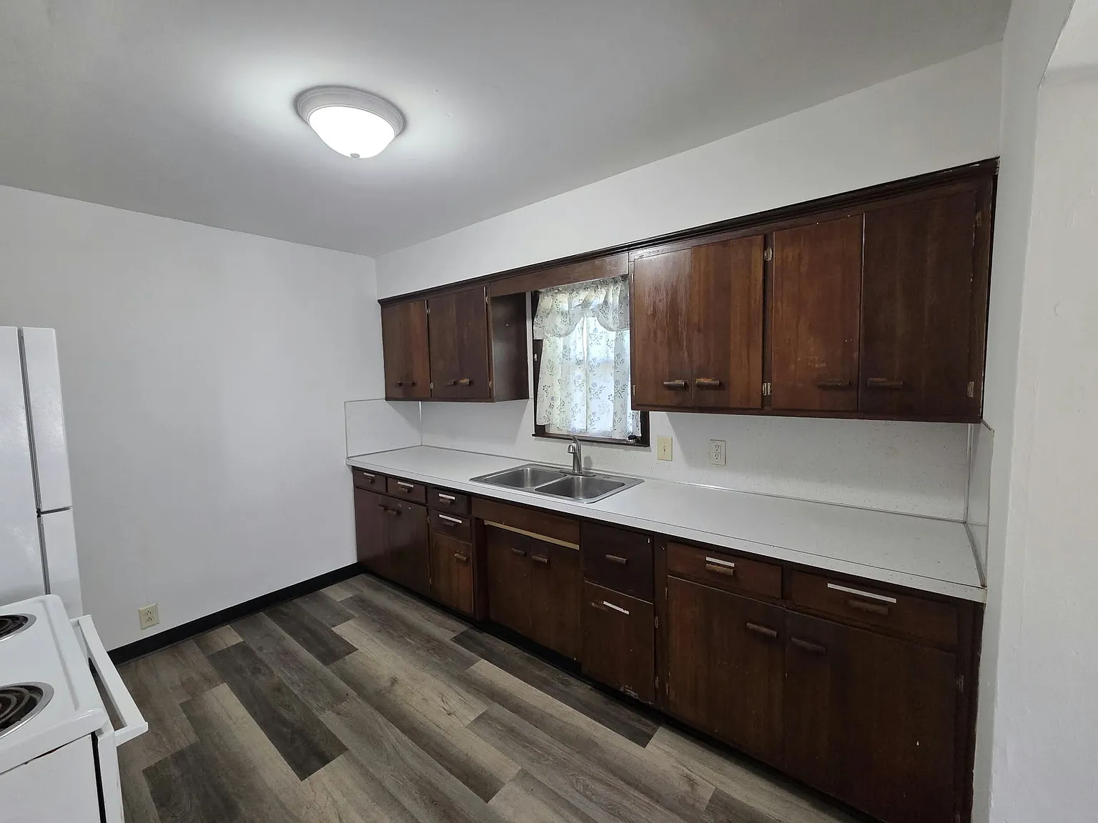 2 bed, 750 sqft, $900 — Photo 4