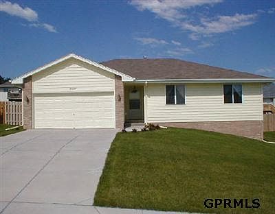 1st image of 8004 S 68th Circle Ave