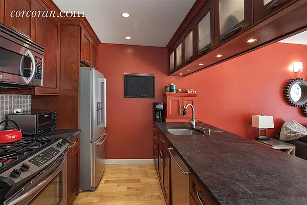 Sold by Corcoran | media 14