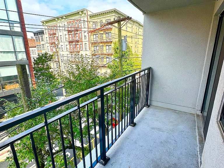 420 Jefferson St #3B — Photo 10