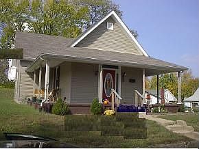 1st image of 108 N Sycamore St