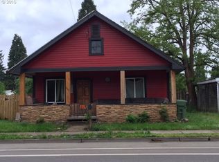 953 W Main St, Cottage Grove, OR 97424