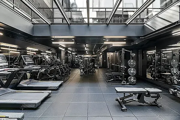 Rented by Mossanen Group | media 20