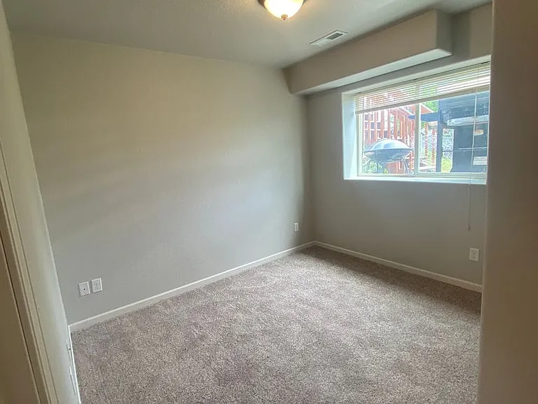 6587 Cambridge Pl — Photo 24