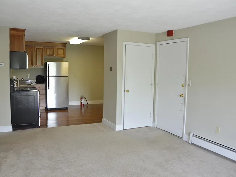 33 Andrew St #20 — Photo 11