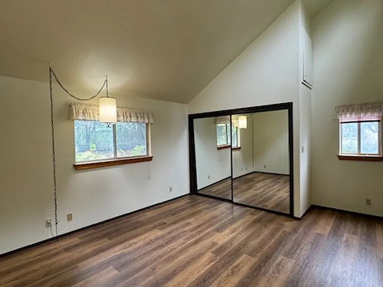 2437 Ridgewood Dr — Photo 34