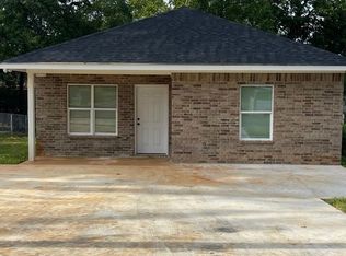 307 Mackechney St, Nacogdoches, TX 75965