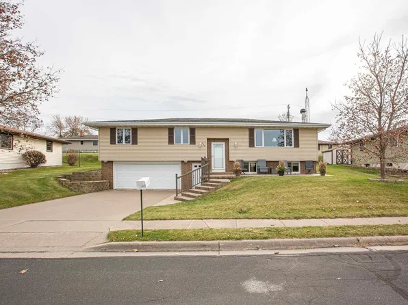 253 Maureen Street, Dickeyville, WI 53808